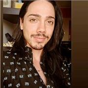 English and Spanish private tutoring for people who want to practise and improve their skills